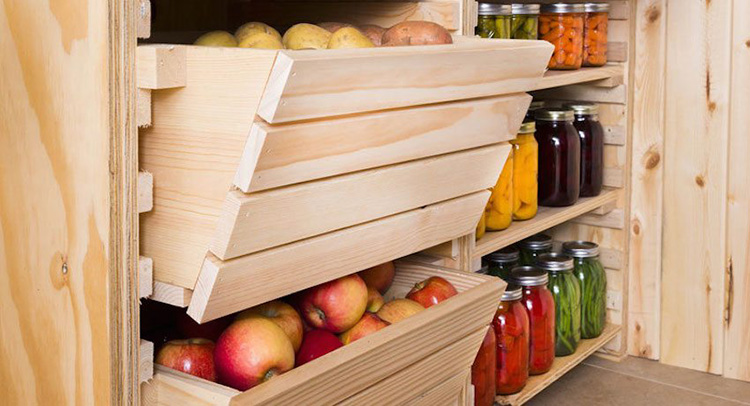 продукты в погребе