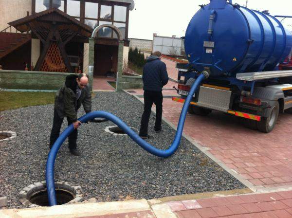 Ассенизаторские услуги